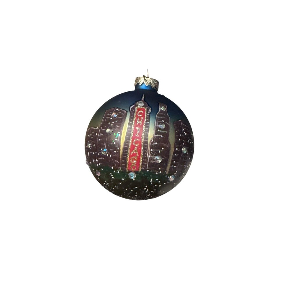 Macy’s Holiday lane Chicago Skyline Christmas ball Glass ornament